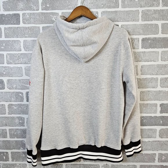 Chicago Bulls Hoodie Men's Small Multicolor Graphic Pullover NBA Basketball Soft - Picture 2 of 8